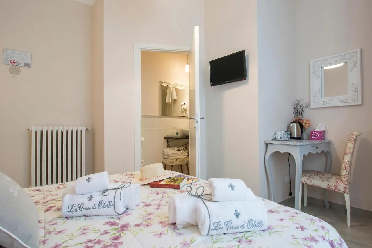 Bed & Breakfast B&B La Casa Di Otello Carmignano Italy